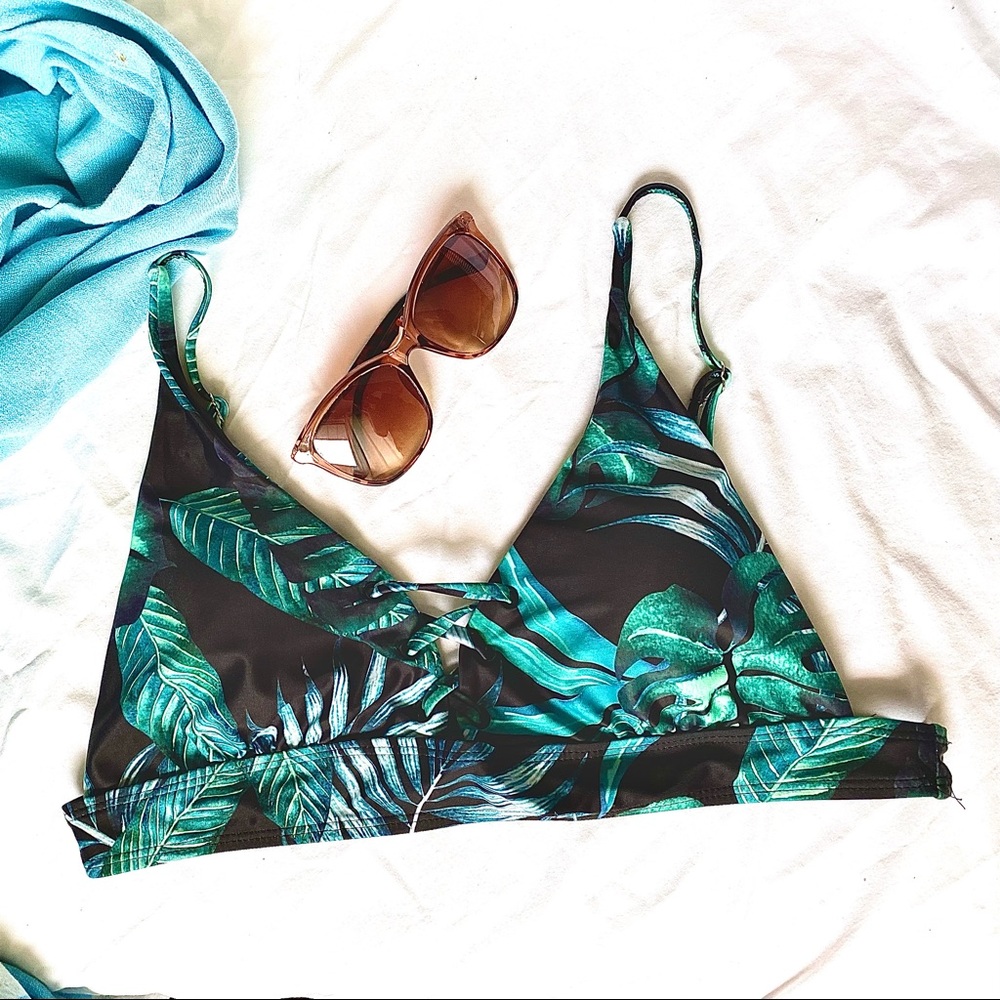 Tropical Leaf Print Ladder Front Bikini Top - Picture 1 of 12
